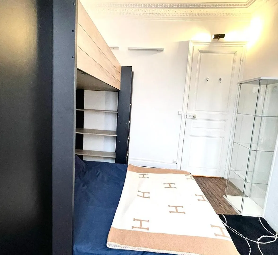 Apartamento Quai De Seine Tour Eiffel Trocadero París