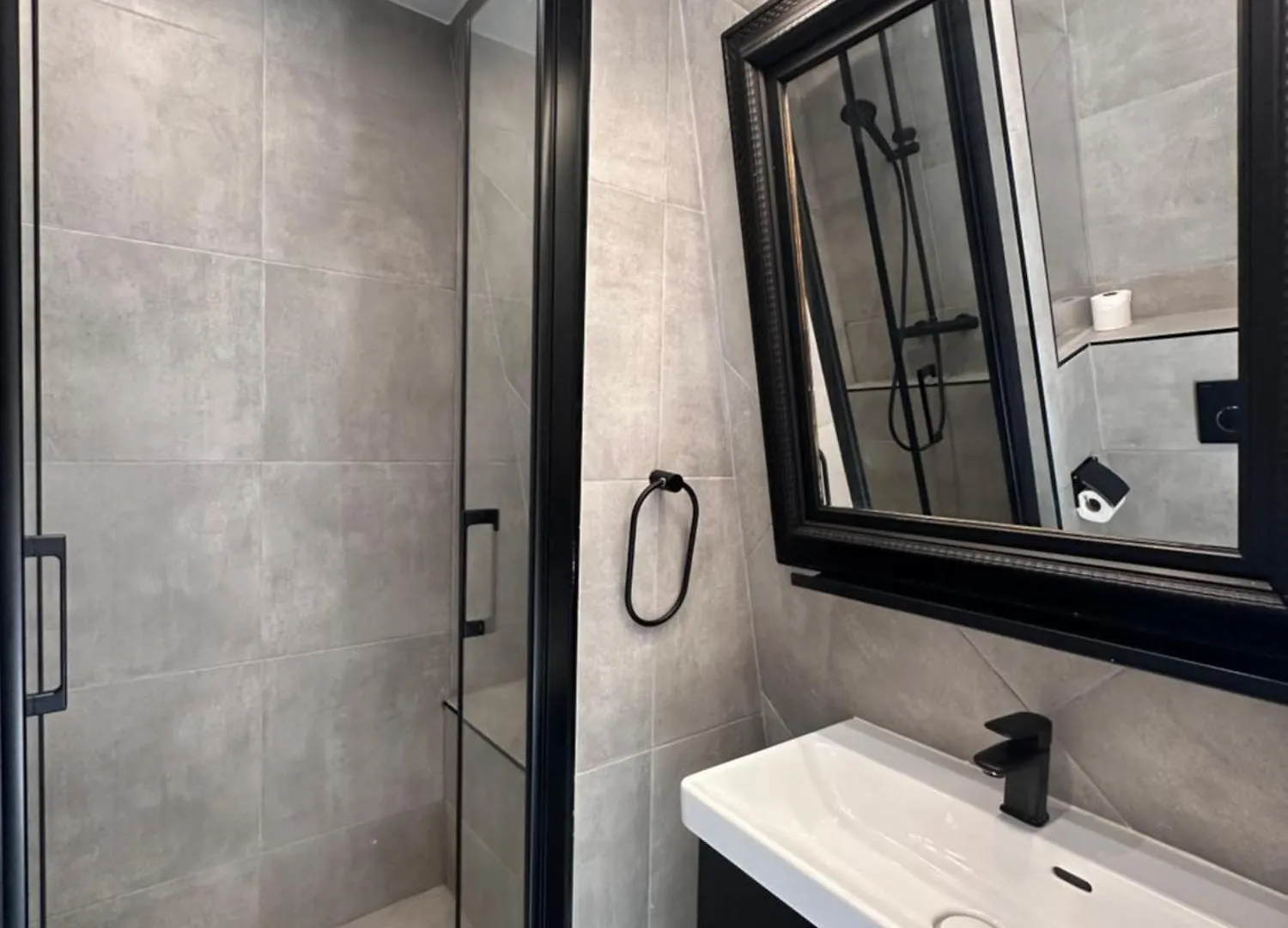 Apartamento Quai De Seine Tour Eiffel Trocadero París 0*,