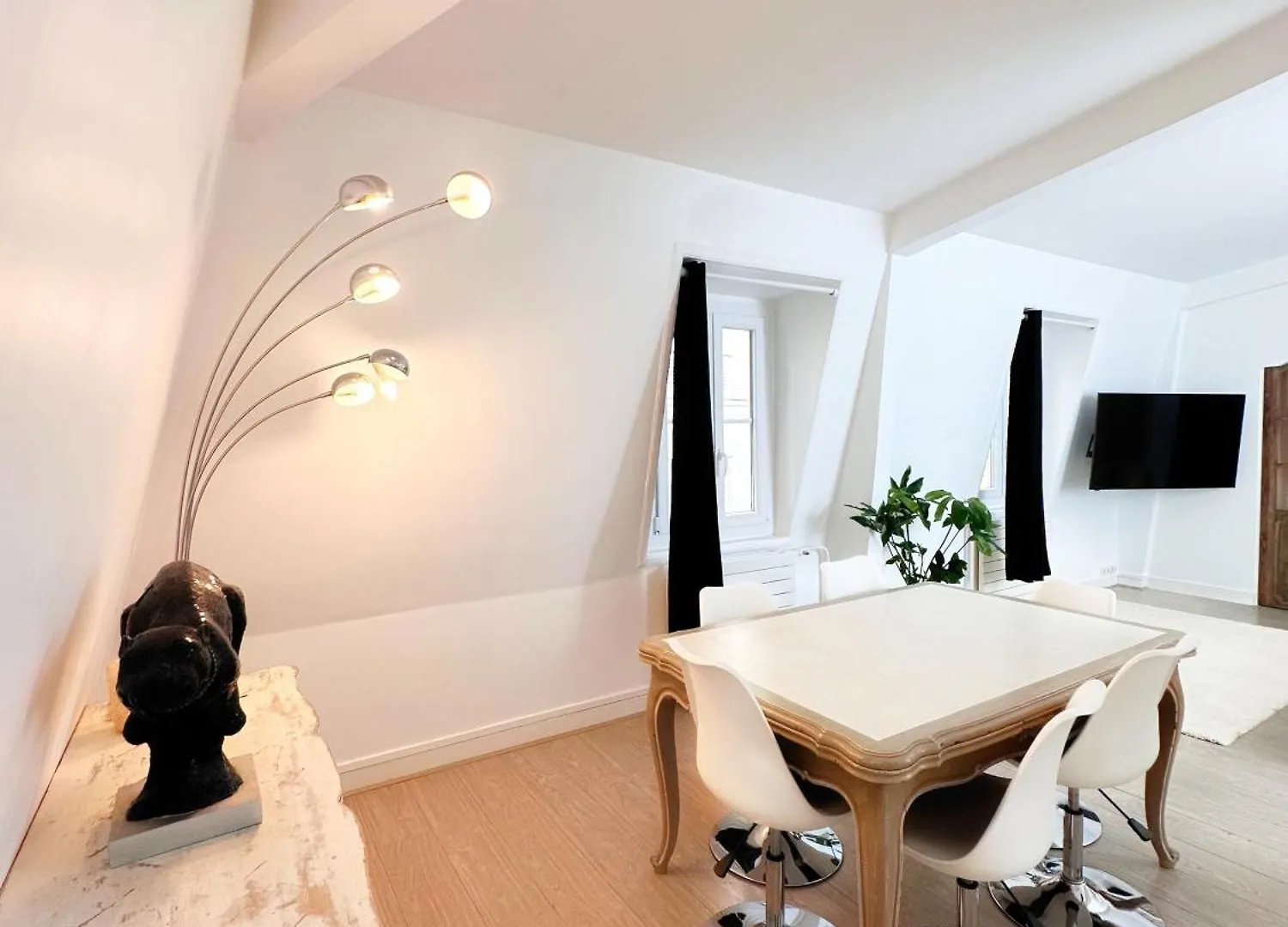 Apartamento Quai De Seine Tour Eiffel Trocadero París